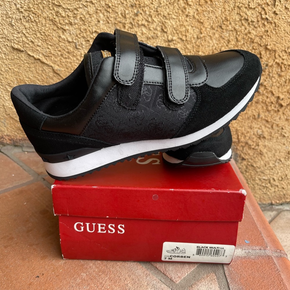 NEW Guess Women’s Velcro Sneakers (Size 7)